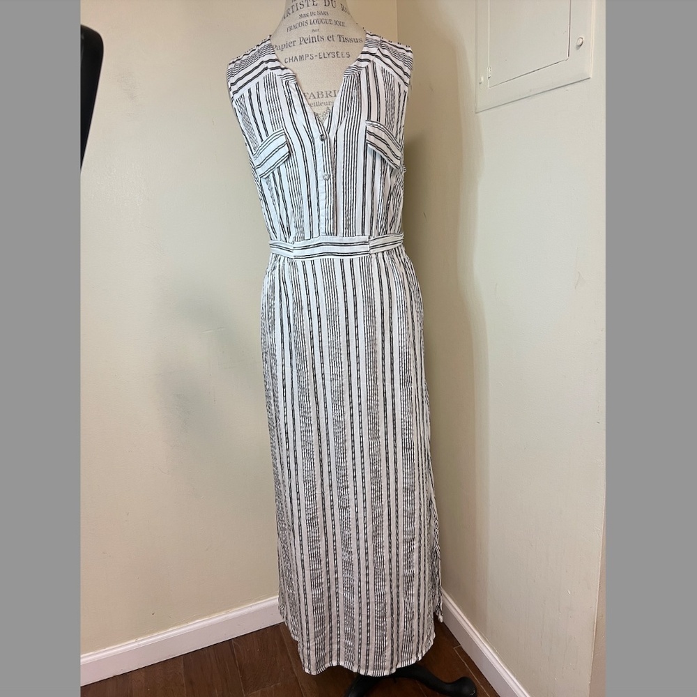 Adrienne Vittadini striped maxi dress with silver metallic treat Size XL